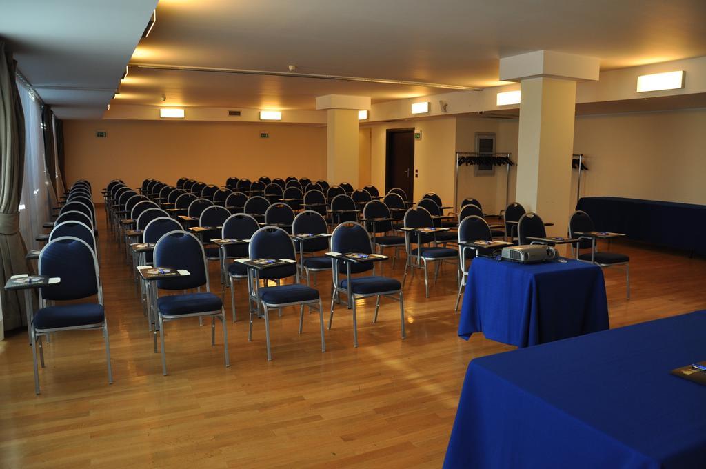 Golf Hotel Milano Opera Esterno foto