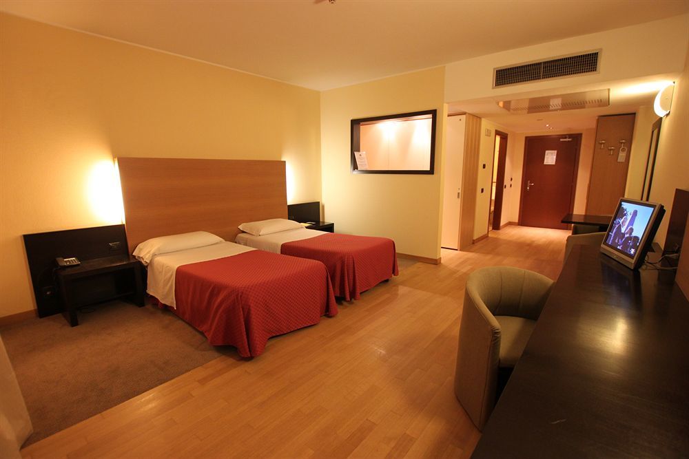 Golf Hotel Milano Opera Esterno foto
